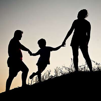 silhouette-family-married