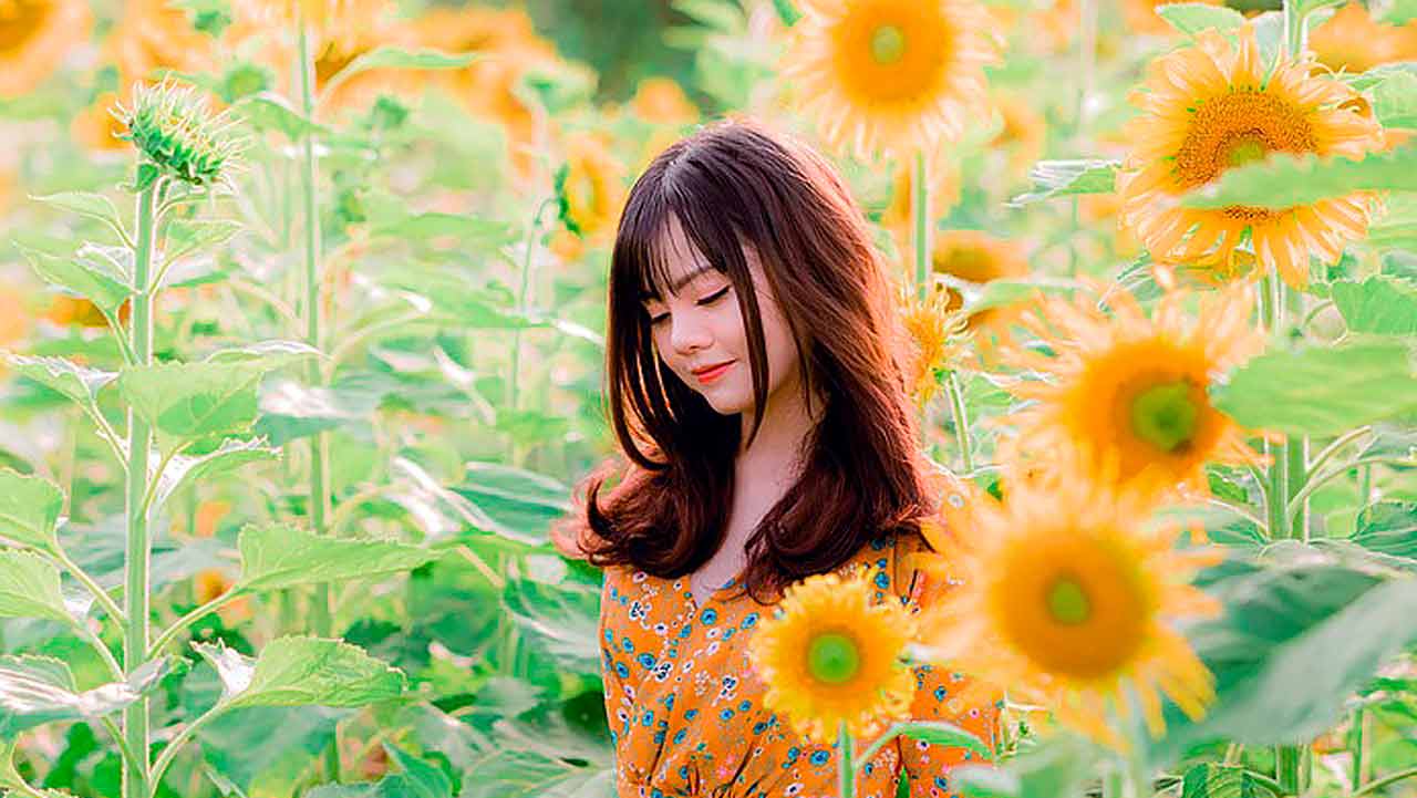 Asian woman on singles tour seeking Western husband