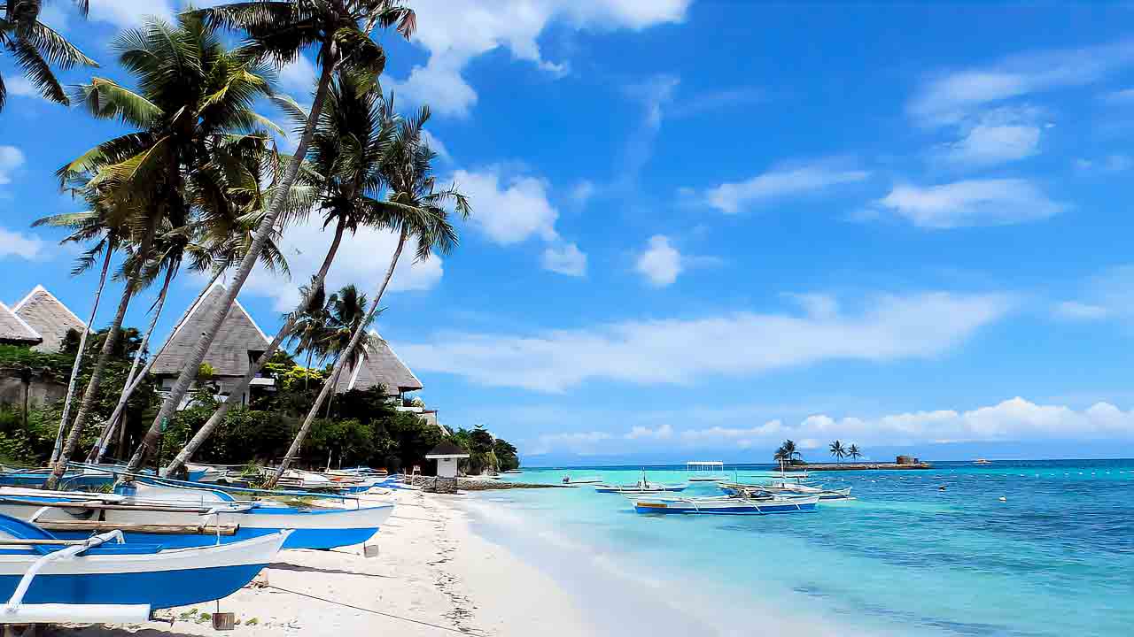 Bohol Philippines island scenery representing daytime courtship trips from Cebu